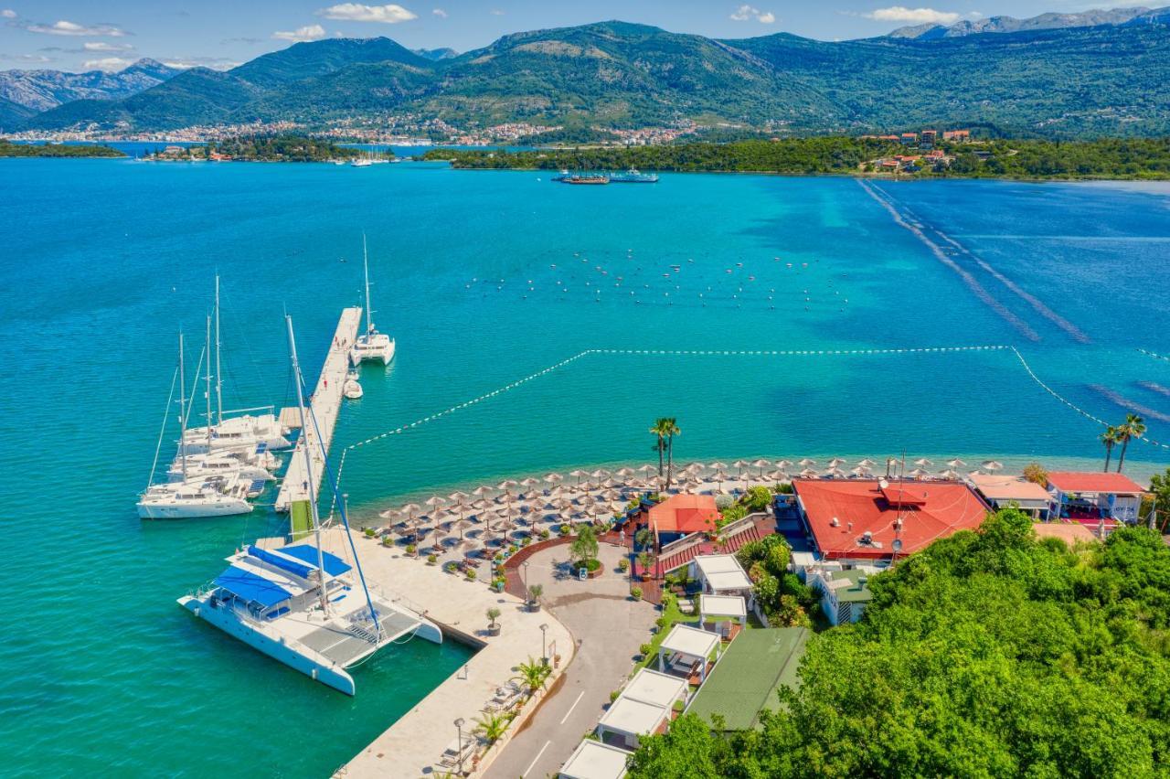 Aquata Apartments Tivat Eksteriør billede