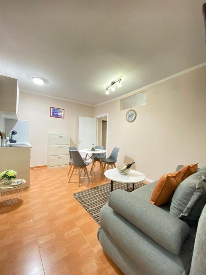 Aquata Apartments Tivat Eksteriør billede