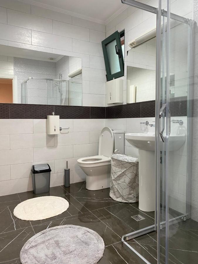 Aquata Apartments Tivat Eksteriør billede