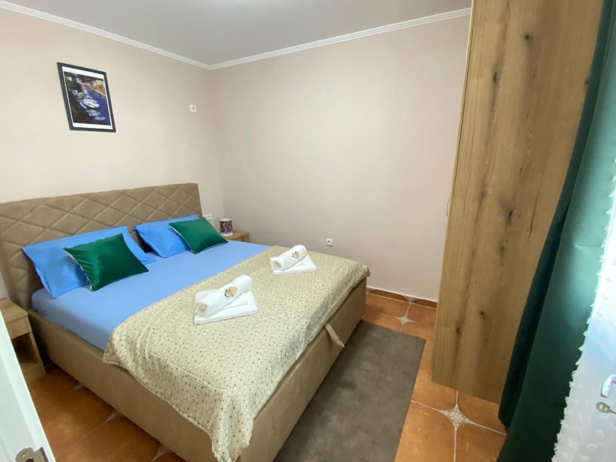Aquata Apartments Tivat Eksteriør billede