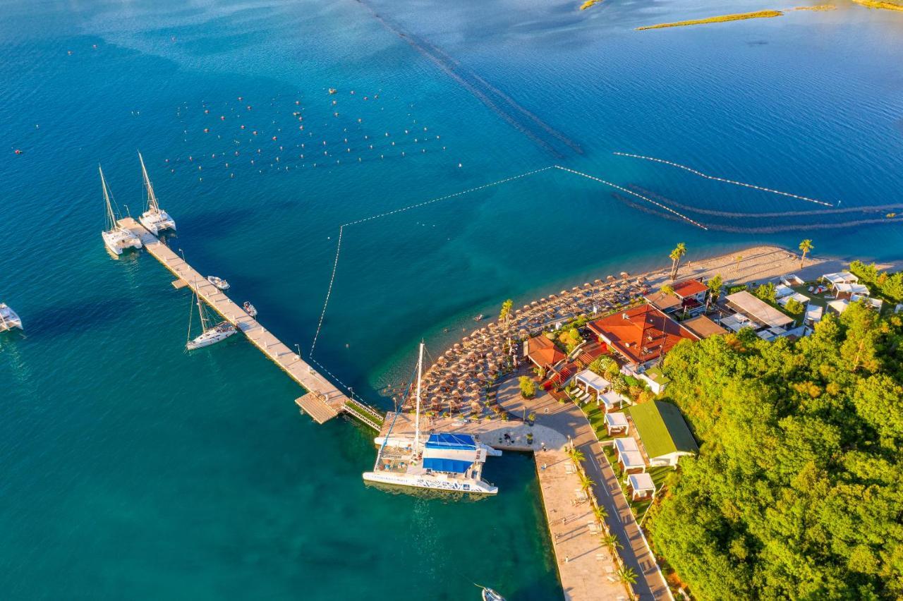 Aquata Apartments Tivat Eksteriør billede
